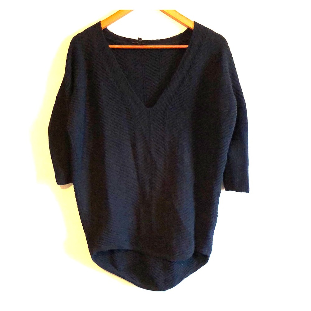 Express V-neck Knit Sweater-Black - Picture 1 of 3